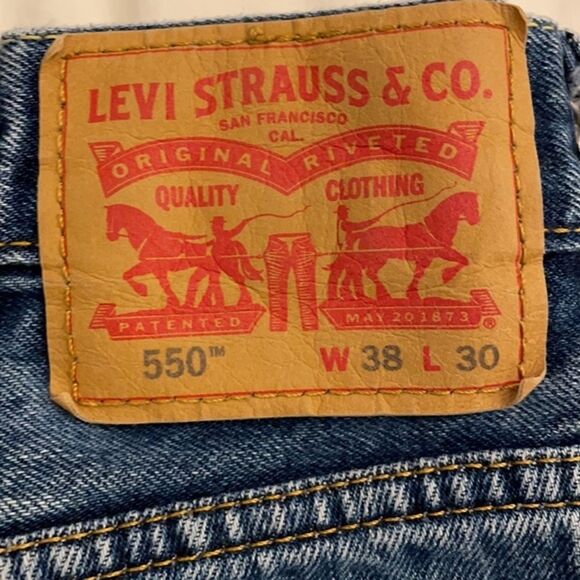 Levi's 550 Relaxed Fit Denim Blue Jeans Mens Size 38X30 - Picture 3 of 12